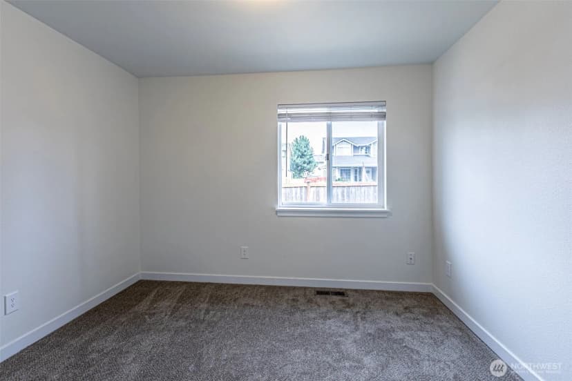 Property photo for 20007 17th Avenue E, Spanaway photo 5