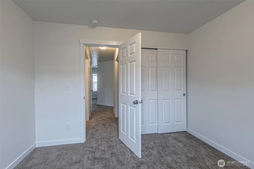 Property photo for 20007 17th Avenue E, Spanaway photo 15
