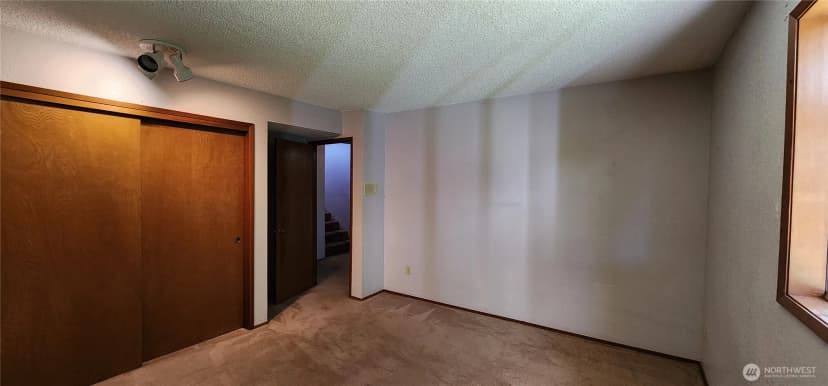 Property photo for 10622 44 Avenue Se, Everett photo 32