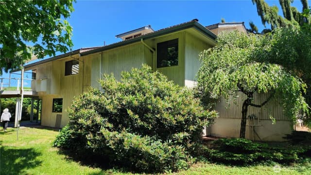 Property photo for 10622 44 Avenue Se, Everett photo 3