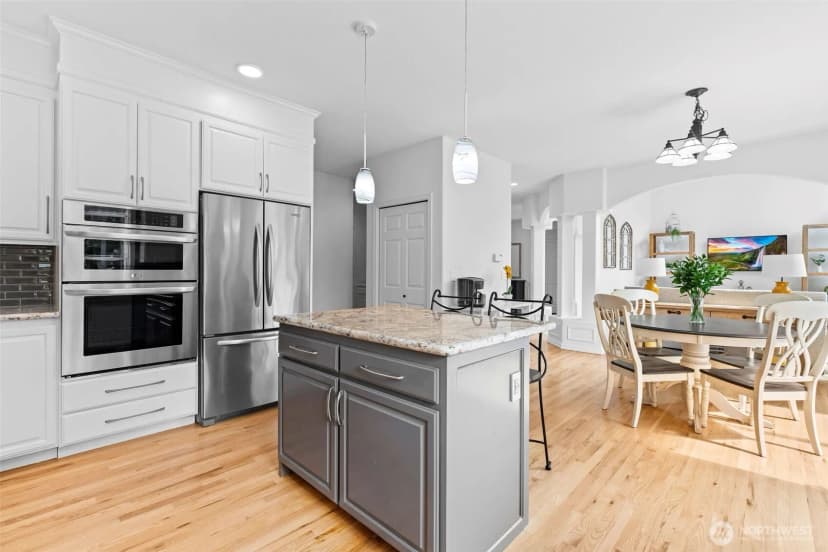 Property photo for 8425 Smugglers Cove Lane Sw, Mukilteo photo 17
