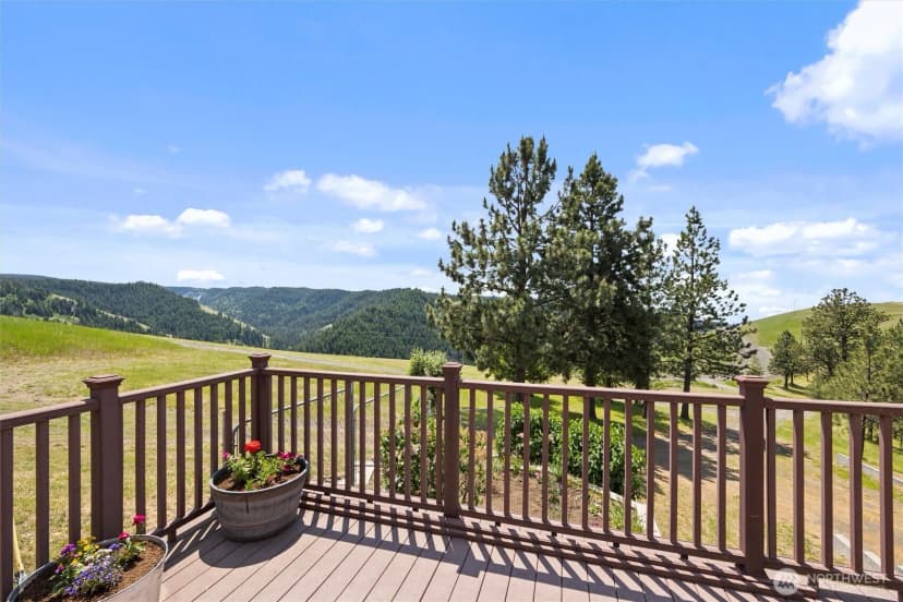 Property photo for 6379 Lewis Peak Road, Waitsburg photo 31