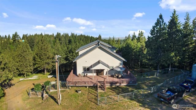 Property photo for 6379 Lewis Peak Road, Waitsburg photo 4