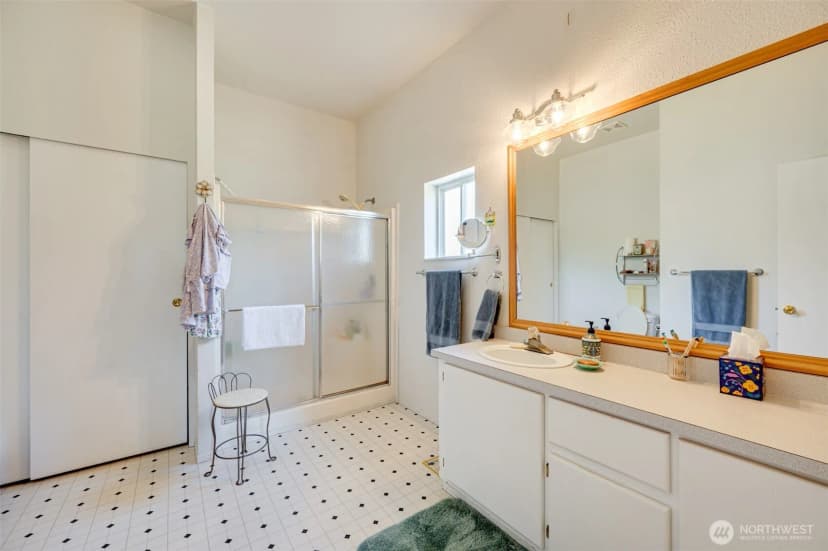 Property photo for 424 Maranatha, Kelso photo 12