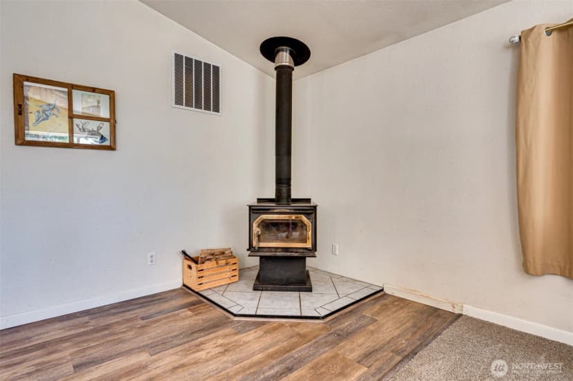 Property photo for 424 Maranatha, Kelso photo 8