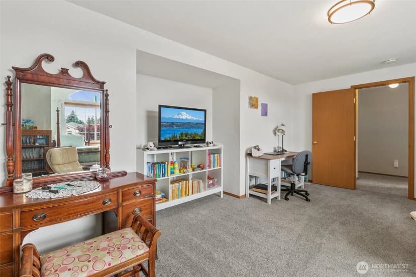 Property photo for 15802 15th Avenue Ct E, Tacoma photo 28