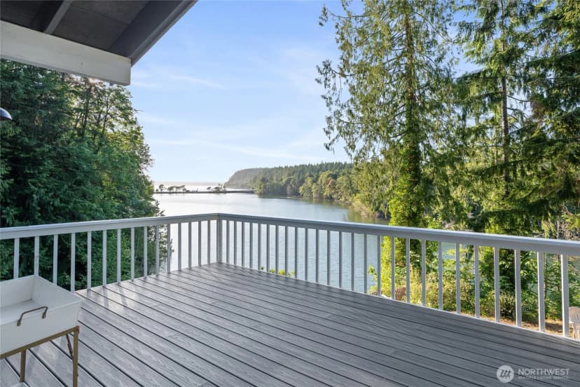 Property photo for 19709 Sw Whitman Cove Road, Longbranch