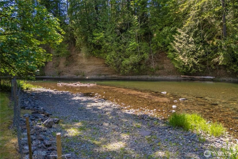 Property photo for 24345 252nd Avenue Se, Maple Valley photo 11