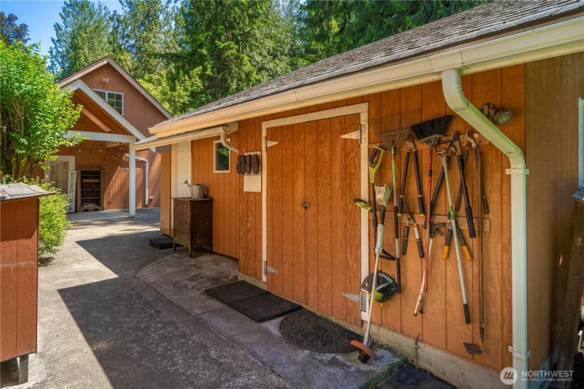 Property photo for 24345 252nd Avenue Se, Maple Valley photo 9