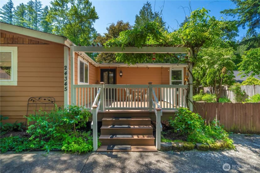 Property photo for 24345 252nd Avenue Se, Maple Valley photo 5