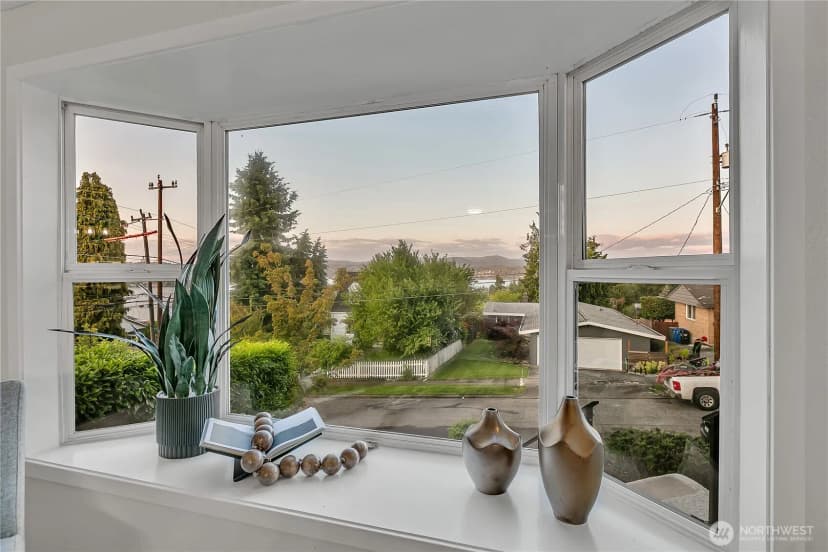 Property photo for 10209 65th Avenue S, Seattle photo 9