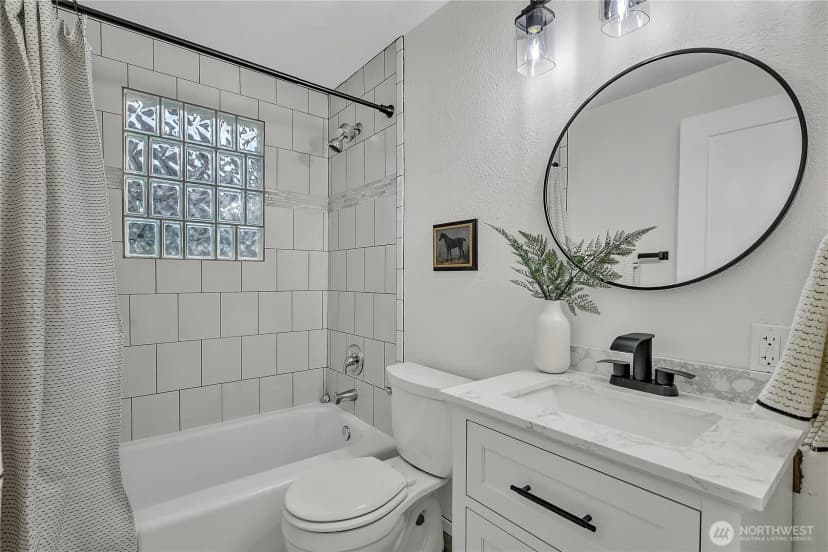 Property photo for 10209 65th Avenue S, Seattle photo 18