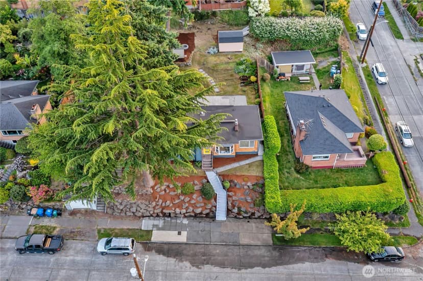 Property photo for 10209 65th Avenue S, Seattle photo 31