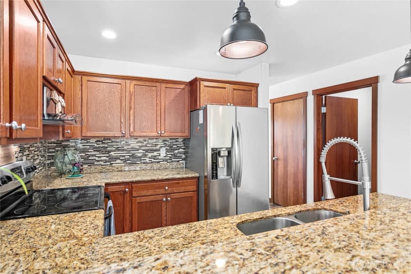 Property photo for 7328 Seashell Way, Blaine photo 11