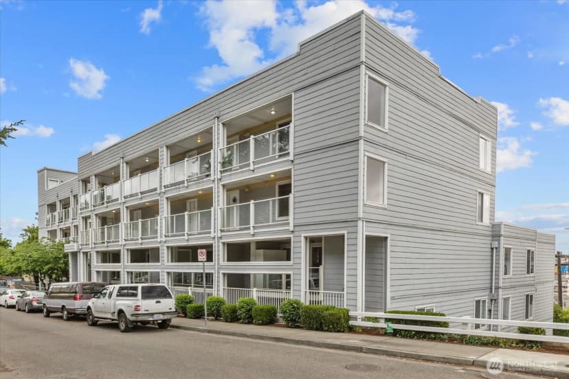 Property photo for 3318 30th Avenue Sw #b402, Seattle