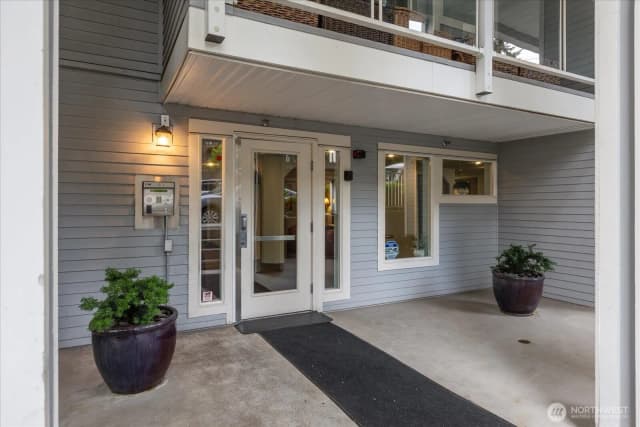Property photo for 3318 30th Avenue Sw #b402, Seattle photo 3