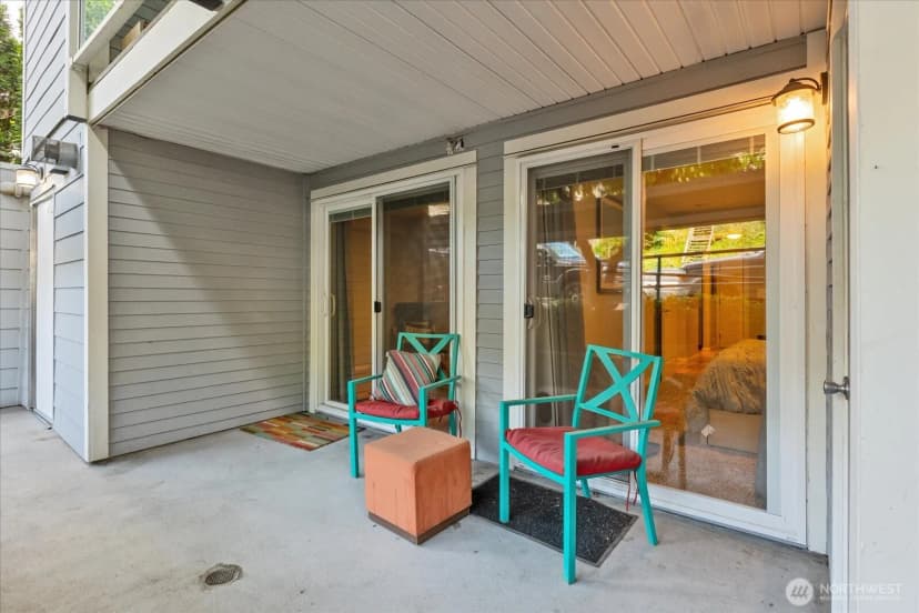 Property photo for 3318 30th Avenue Sw #b402, Seattle photo 22