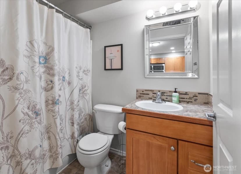 Property photo for 3318 30th Avenue Sw #b402, Seattle photo 19