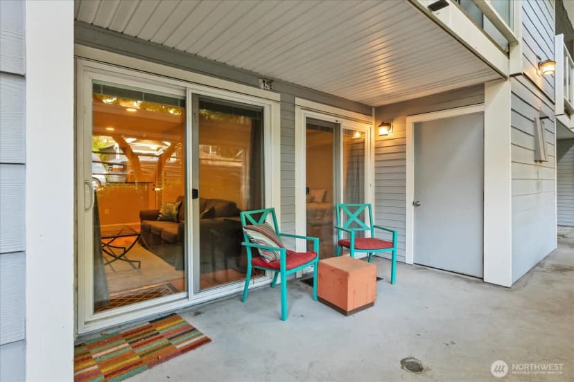 Property photo for 3318 30th Avenue Sw #b402, Seattle photo 21