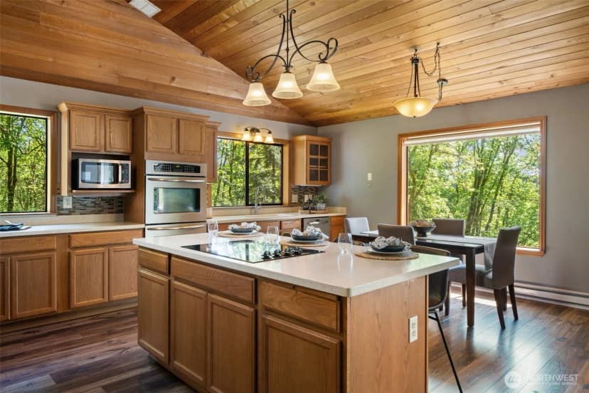 Property photo for 4250 E Agate Road, Shelton photo 11