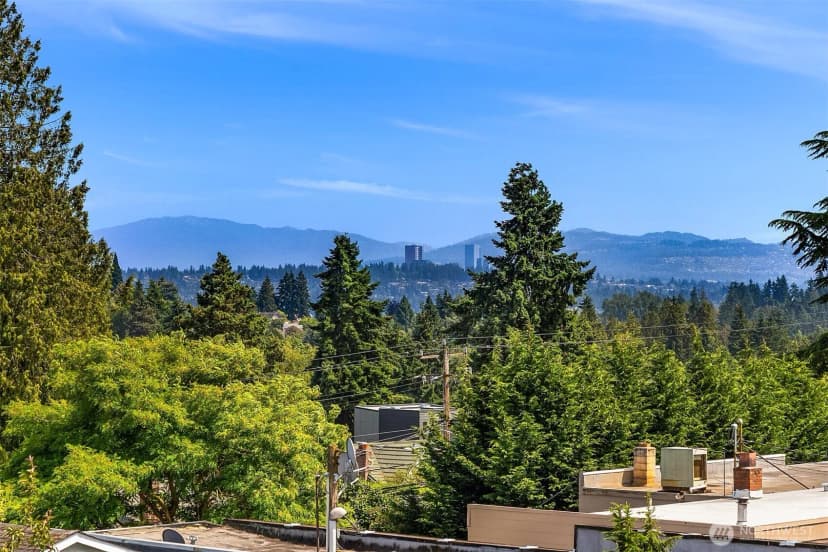 Property photo for 7023 A 35th Avenue Ne, Seattle photo 15
