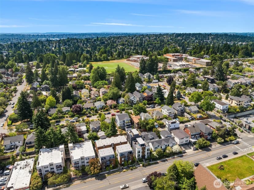 Property photo for 7023 A 35th Avenue Ne, Seattle photo 38