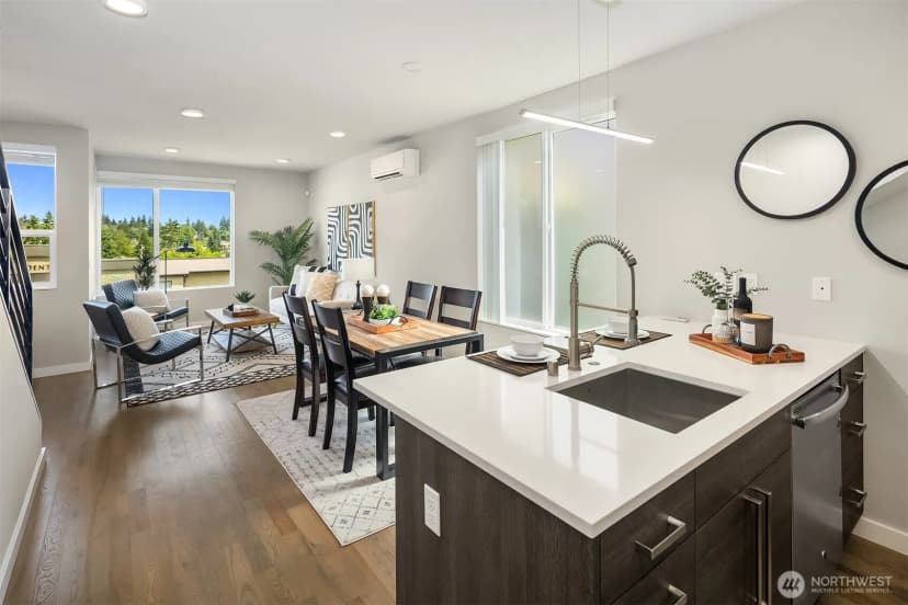 Property photo for 7023 A 35th Avenue Ne, Seattle photo 19