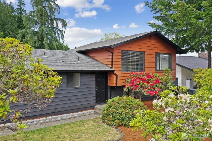 Property photo for 104 Hawthorn Lane, Shelton
