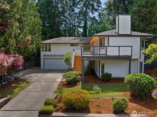 Property photo for 16939 Se 39th Street, Bellevue