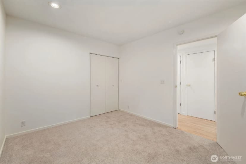 Property photo for 16939 Se 39th Street, Bellevue photo 30