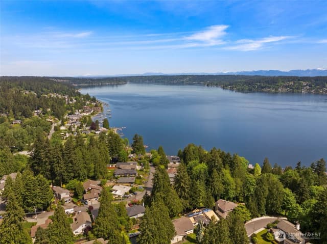 Property photo for 16939 Se 39th Street, Bellevue photo 3