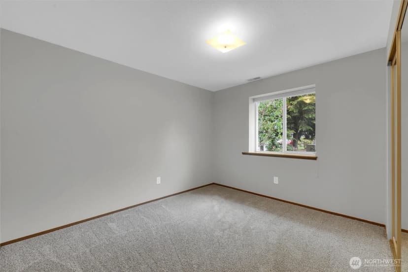 Property photo for 14426 55th Avenue Se, Everett photo 18