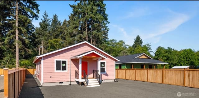 Property photo for 714 N 3rd Street, Westport