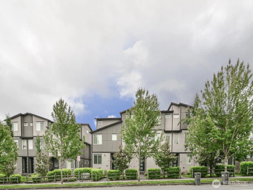 Property photo for 3230 148th Street Sw #c1, Lynnwood photo 2