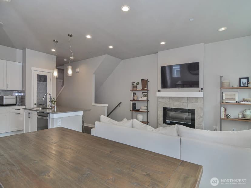 Property photo for 3230 148th Street Sw #c1, Lynnwood photo 9