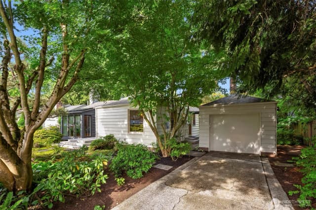 Property photo for 7708 44th Avenue Ne, Seattle