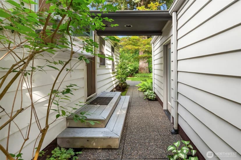 Property photo for 7708 44th Avenue Ne, Seattle photo 21