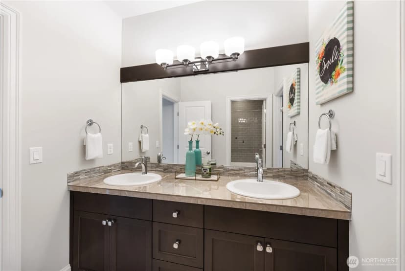 Property photo for 20907 Se 8th Place, Sammamish photo 35