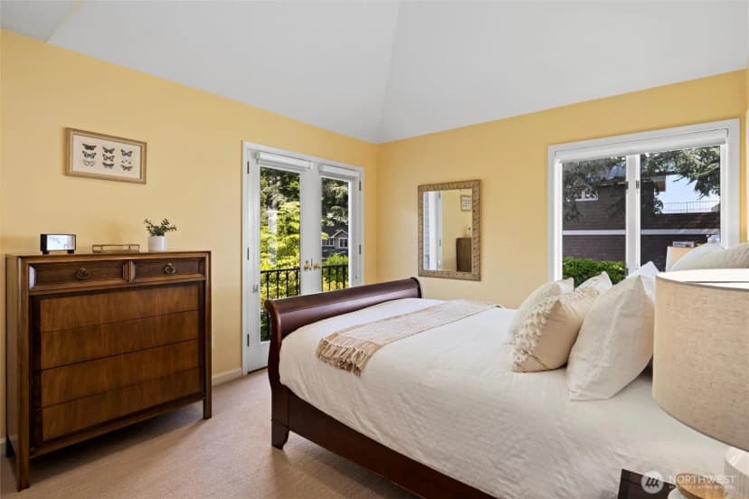 Property photo for 11047 Champagne Point Road Ne, Kirkland photo 25