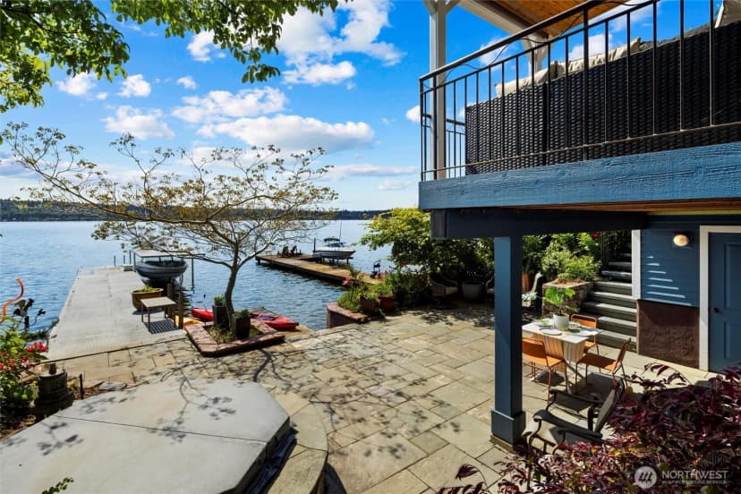 Property photo for 11047 Champagne Point Road Ne, Kirkland photo 18