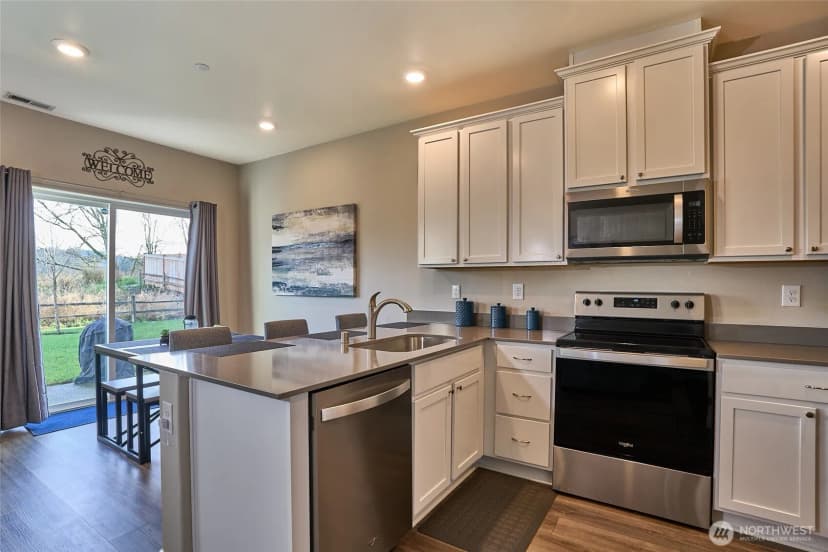 Property photo for 8727 E Gilman Avenue, Arlington photo 6