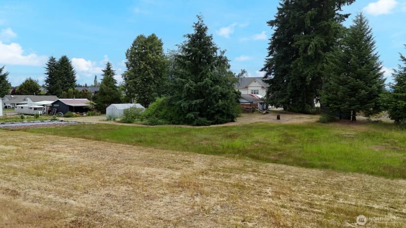 Property photo for 9139 Burnett Road Se, Yelm photo 5