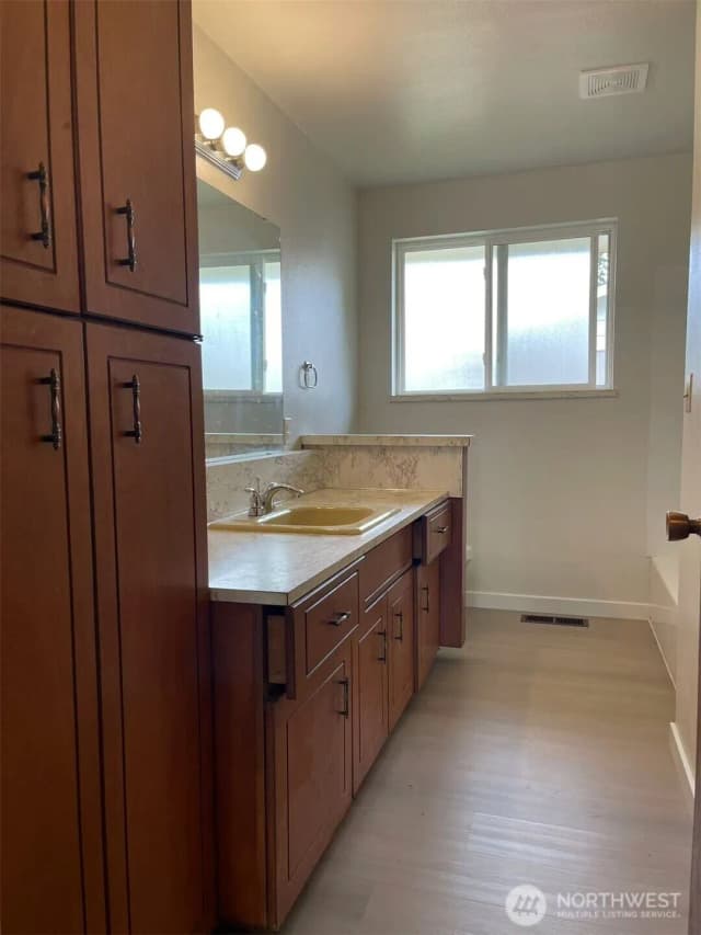 Property photo for 4206 S 148th Street, Tukwila photo 5