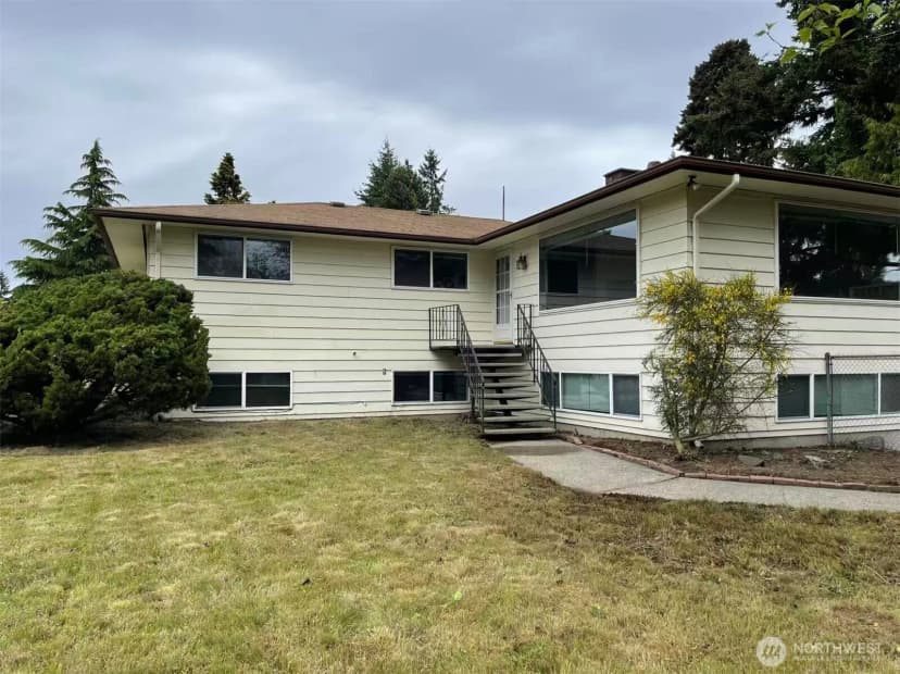 Property photo for 4206 S 148th Street, Tukwila