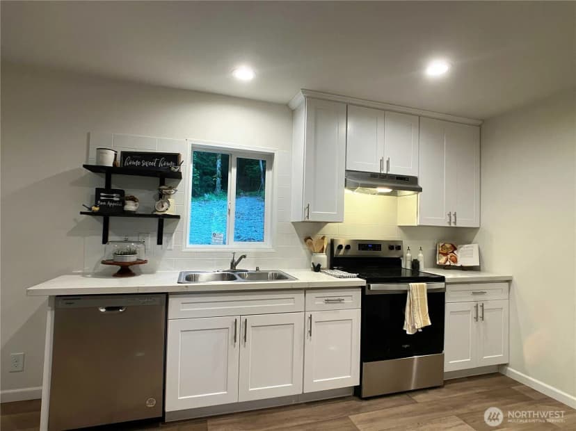 Property photo for 41 Se Squirrel Ridge Road, Shelton photo 6