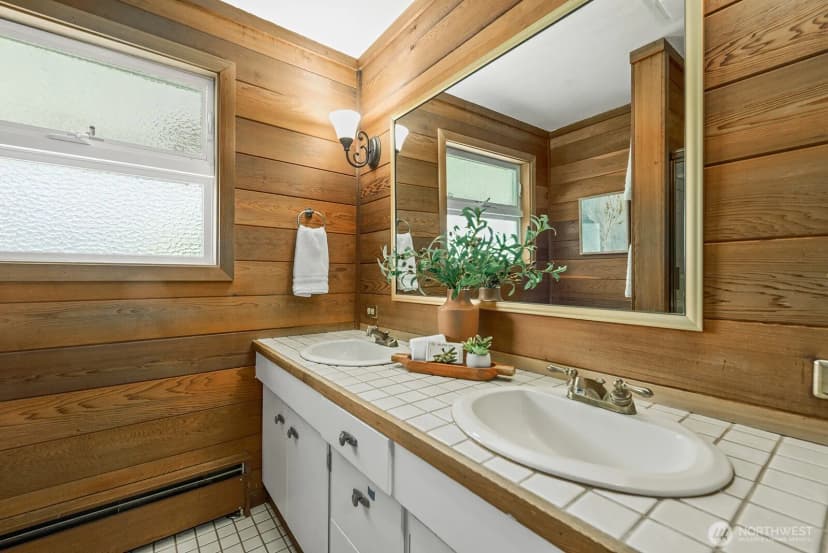 Property photo for 1817 125th Avenue Se, Bellevue photo 26