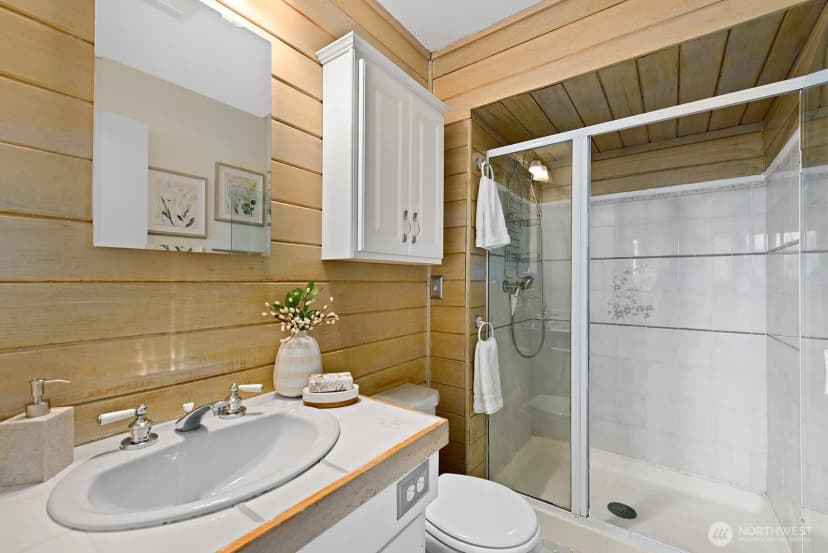 Property photo for 1817 125th Avenue Se, Bellevue photo 31