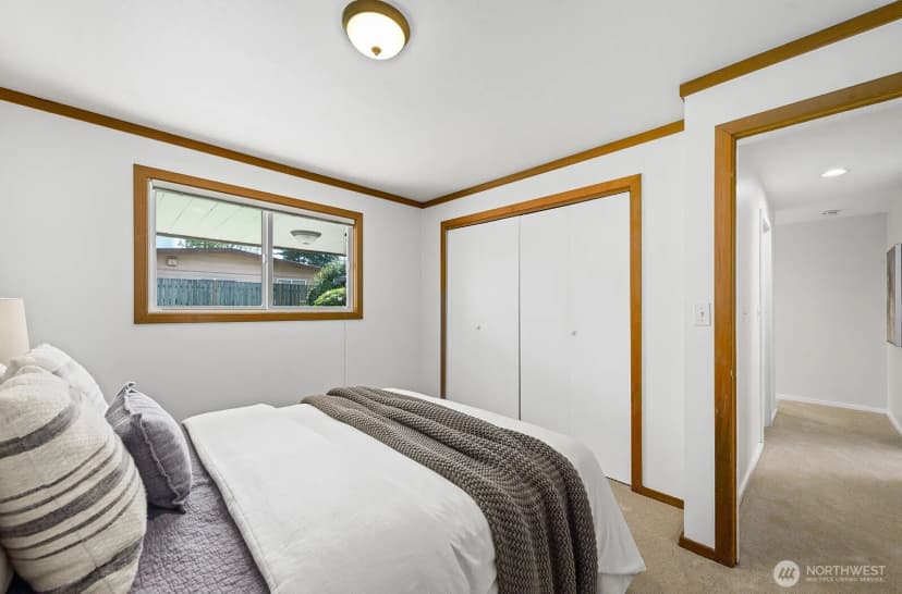 Property photo for 1817 125th Avenue Se, Bellevue photo 25