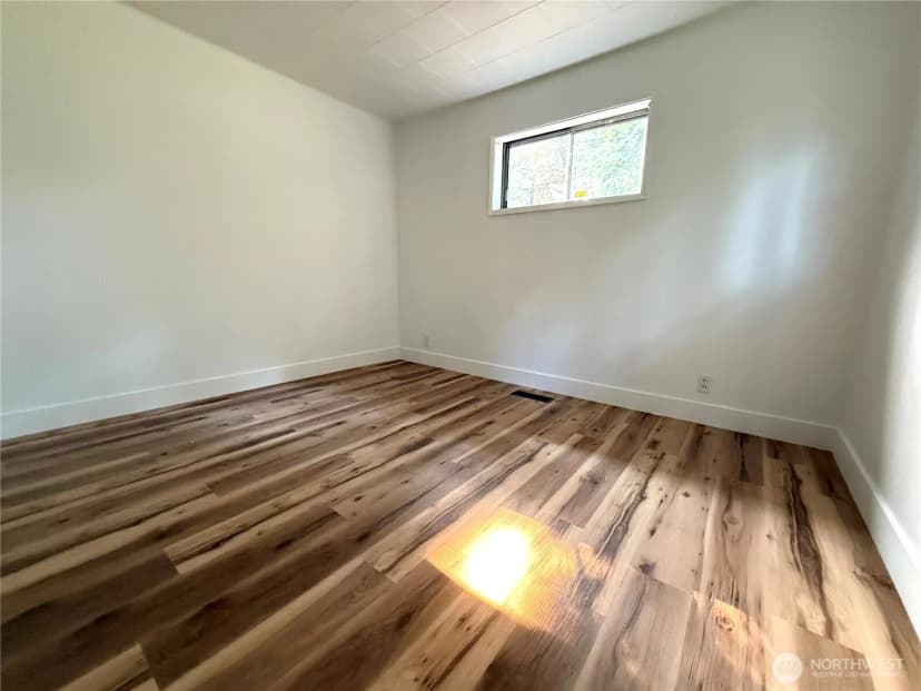 Property photo for 1627 Se Holman Road, Port Orchard photo 15