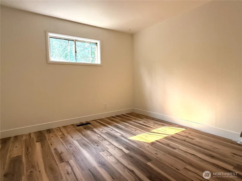 Property photo for 1627 Se Holman Road, Port Orchard photo 10